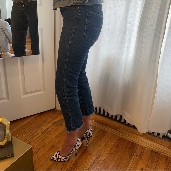 Levi’s * Wedgie Straight * Leg Medium Wash Ankle Crop Denim Jeans Sz 26 - Picture 9 of 16